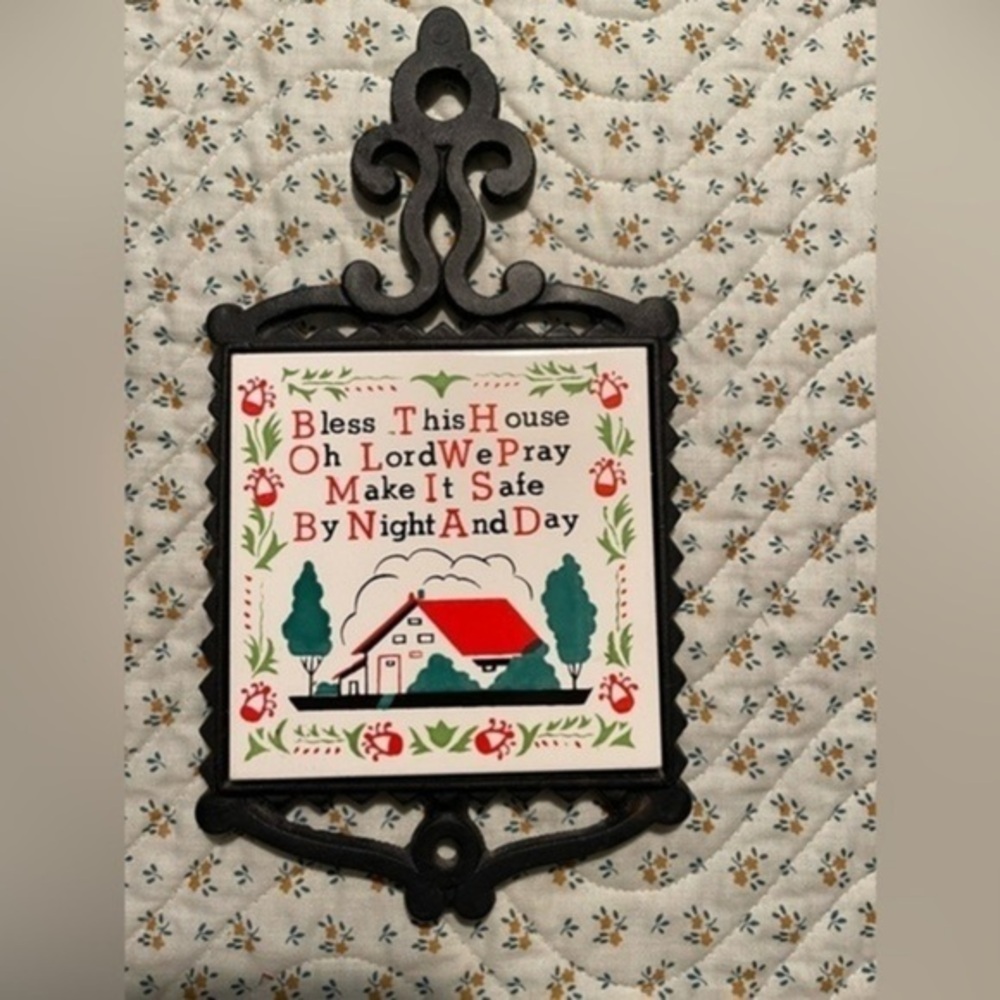 Vintage Norcrest Trivet​